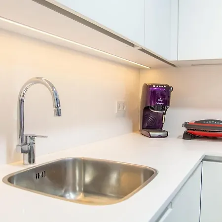 公寓 Splendid Flat With Shared Pool And Backyard Close To The Beach In Cesme *