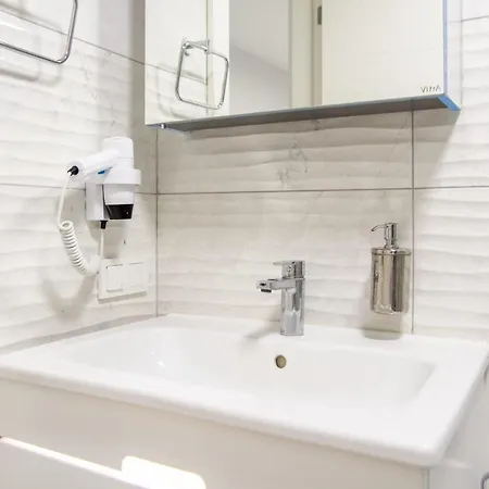 公寓 Splendid Flat With Shared Pool And Backyard Close To The Beach In Cesme