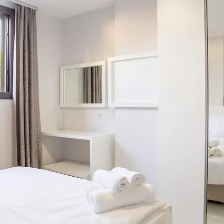 Splendid Flat With Shared Pool And Backyard Close To The Beach In Cesme 公寓